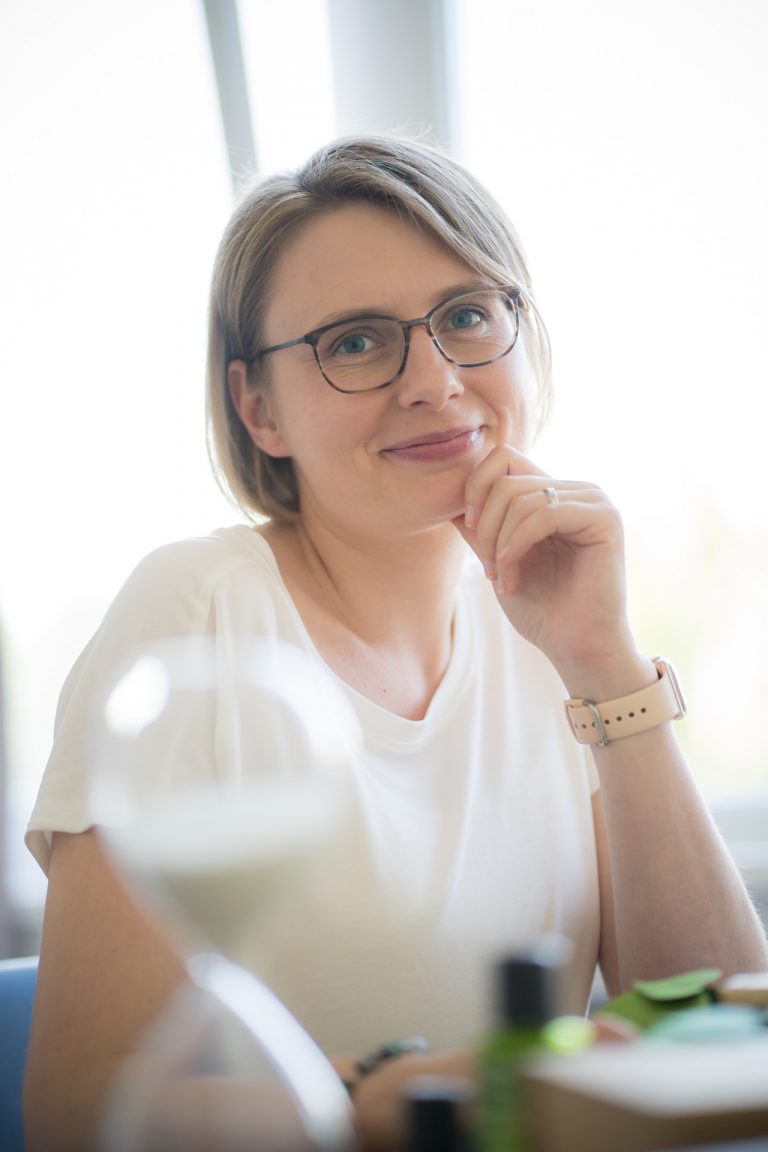 Portrait Cathleen Billard Sanduhr